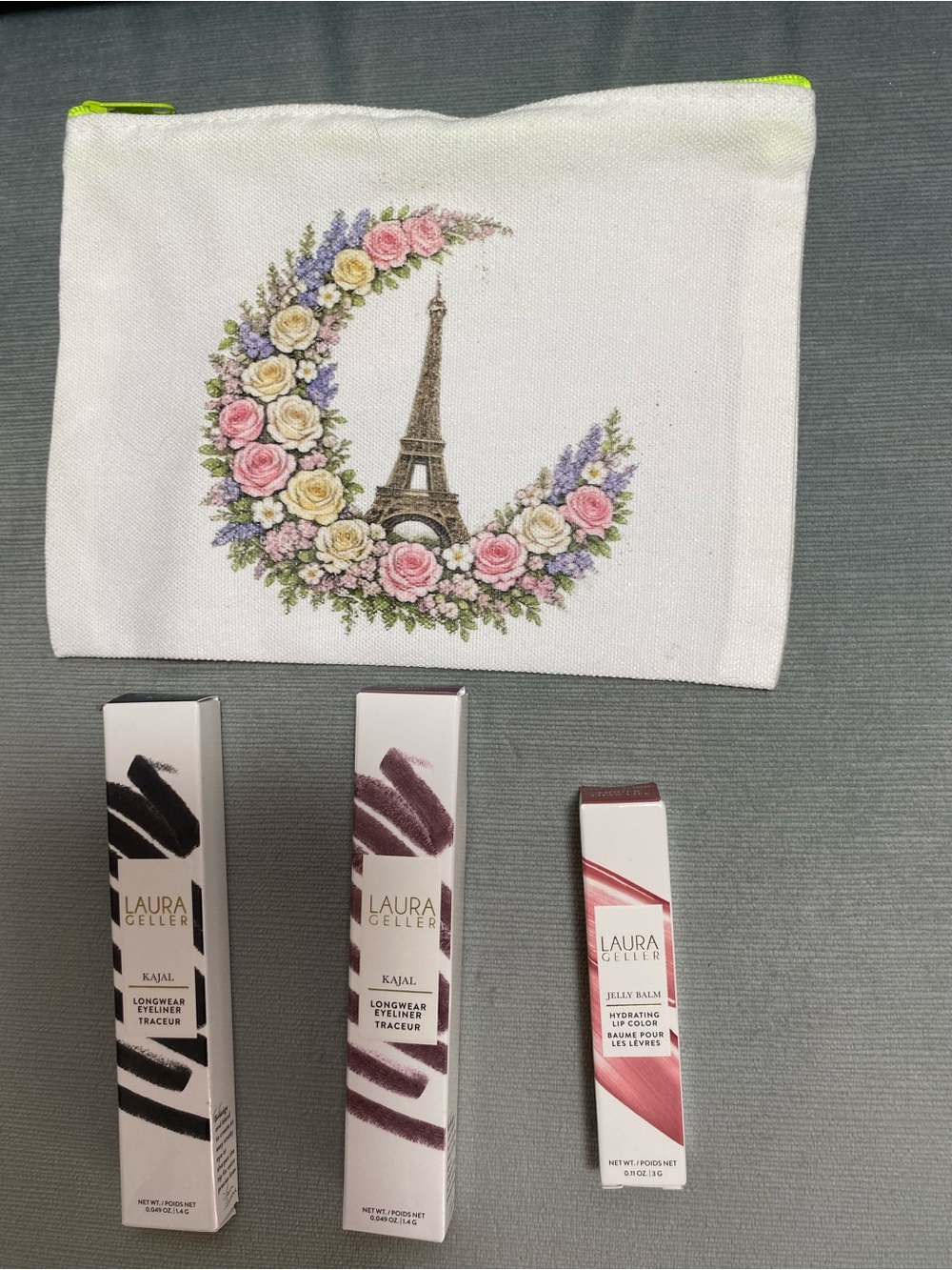 Laura Geller Makeup Set NWT in White Floral Eiffel Cosmetic Zippered Pouch